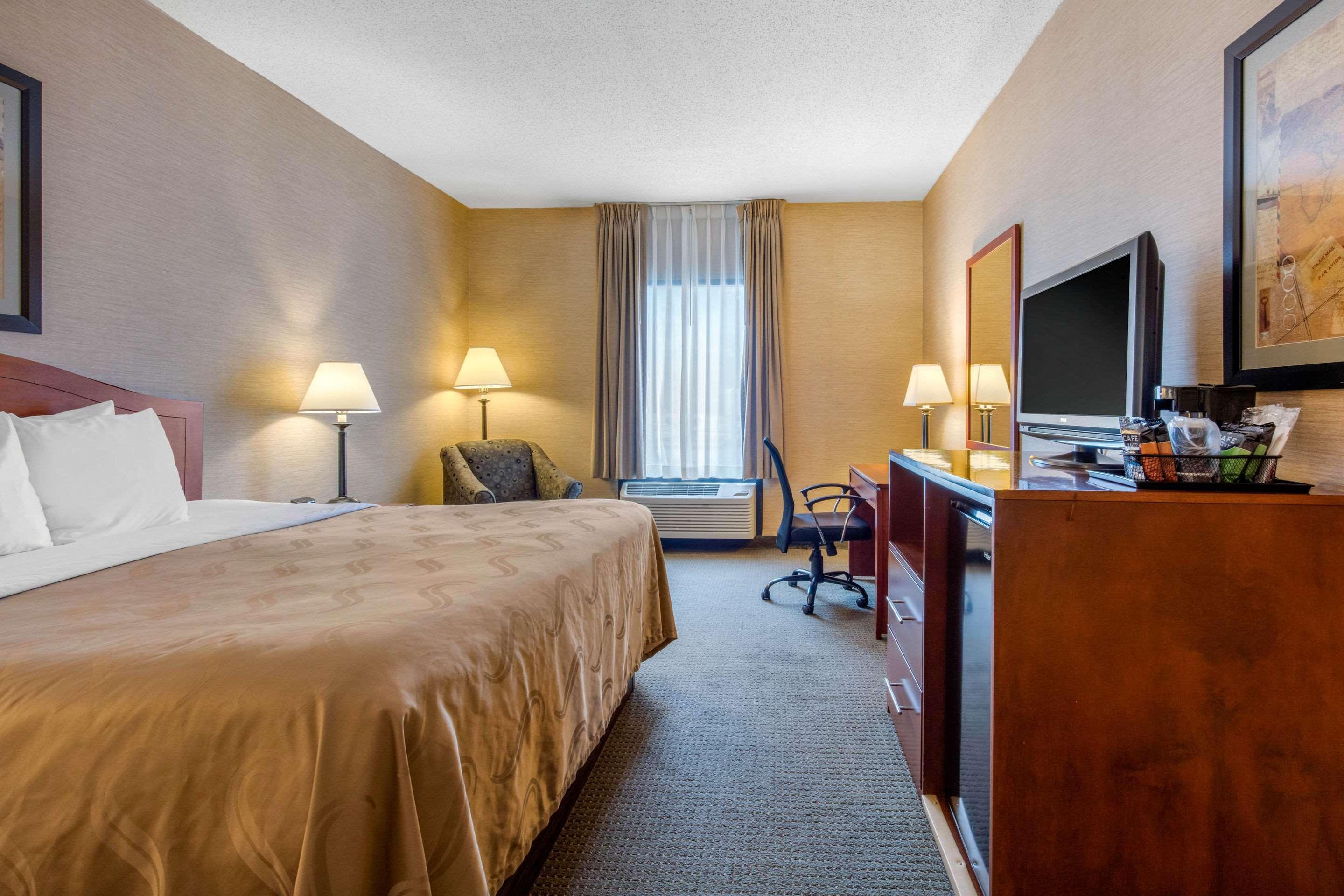 Quality Inn & Suites Benton - Draffenville Εξωτερικό φωτογραφία