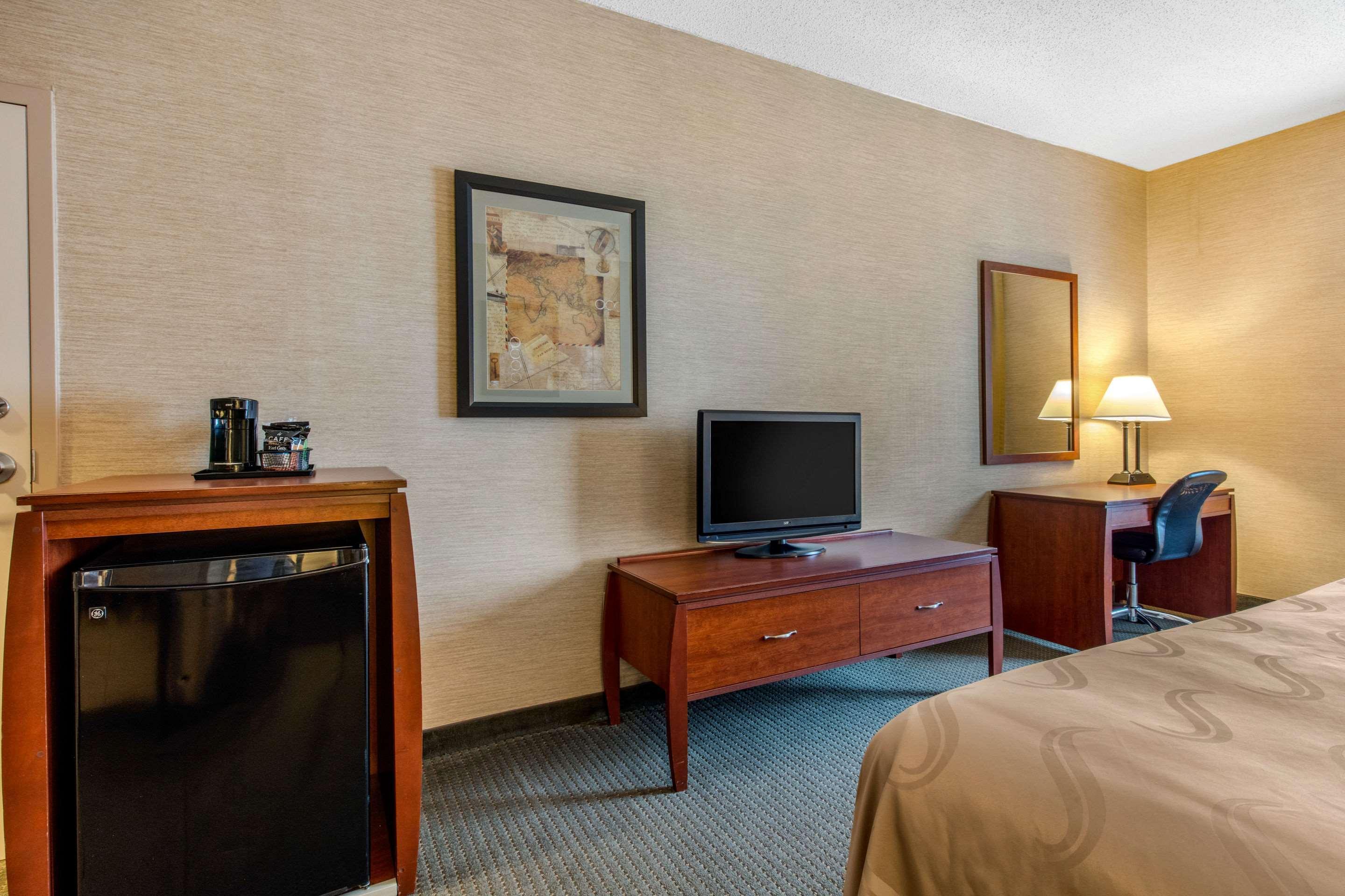 Quality Inn & Suites Benton - Draffenville Εξωτερικό φωτογραφία