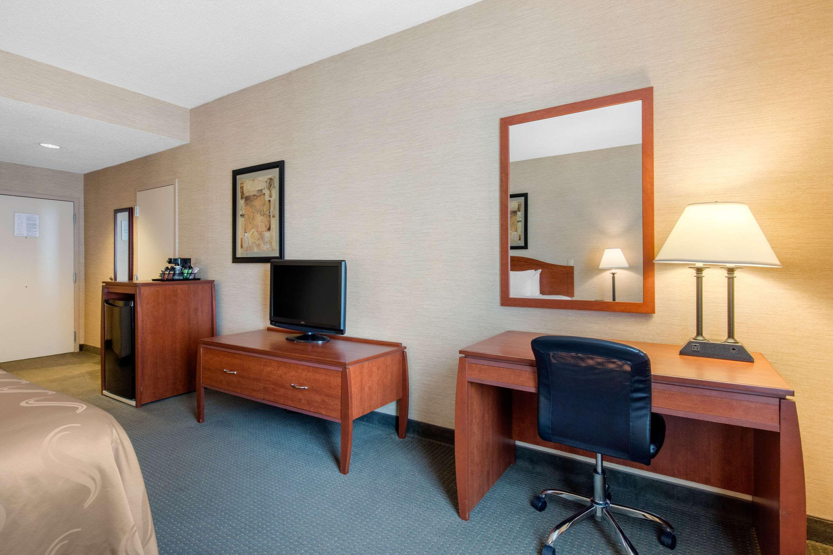 Quality Inn & Suites Benton - Draffenville Εξωτερικό φωτογραφία