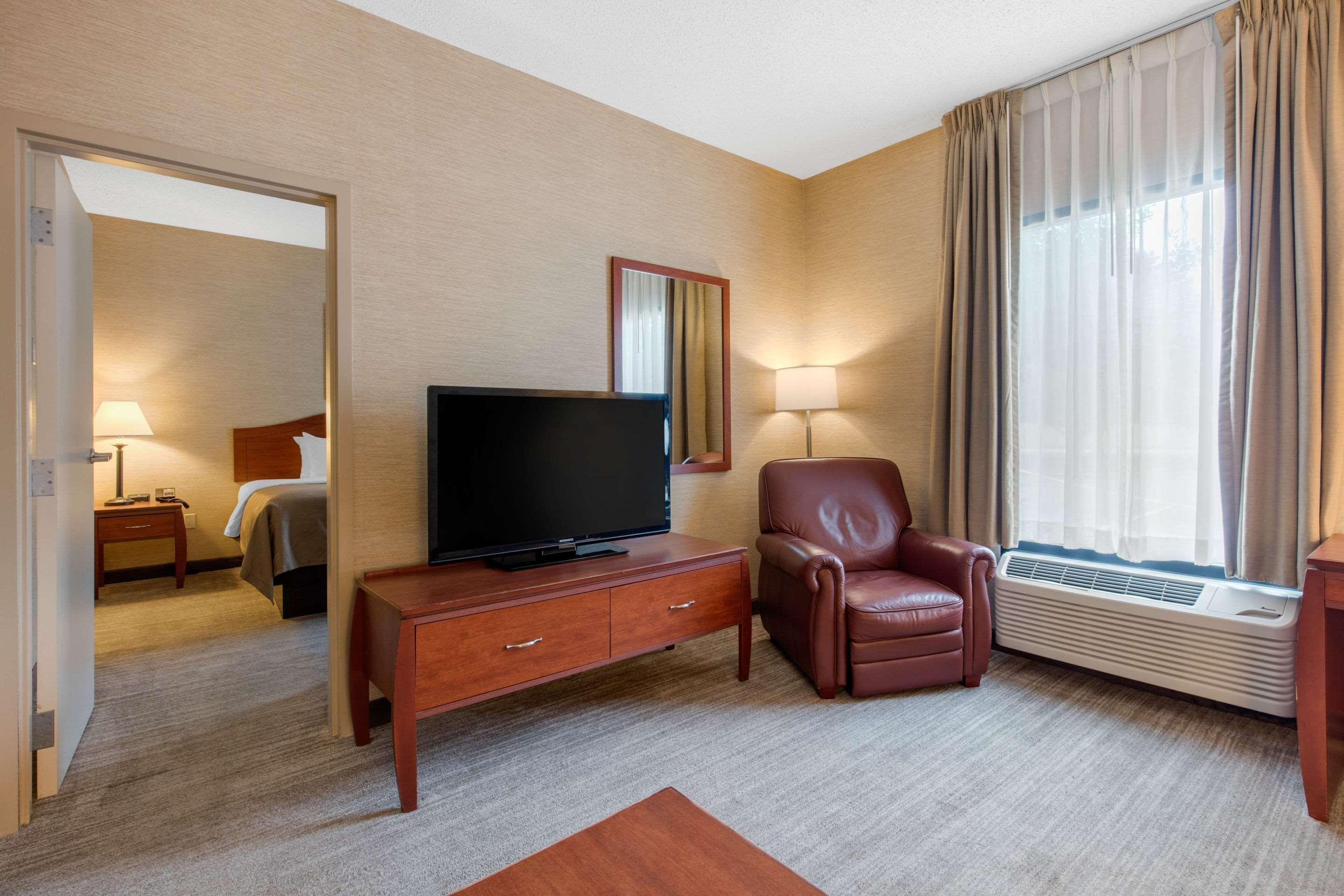 Quality Inn & Suites Benton - Draffenville Εξωτερικό φωτογραφία