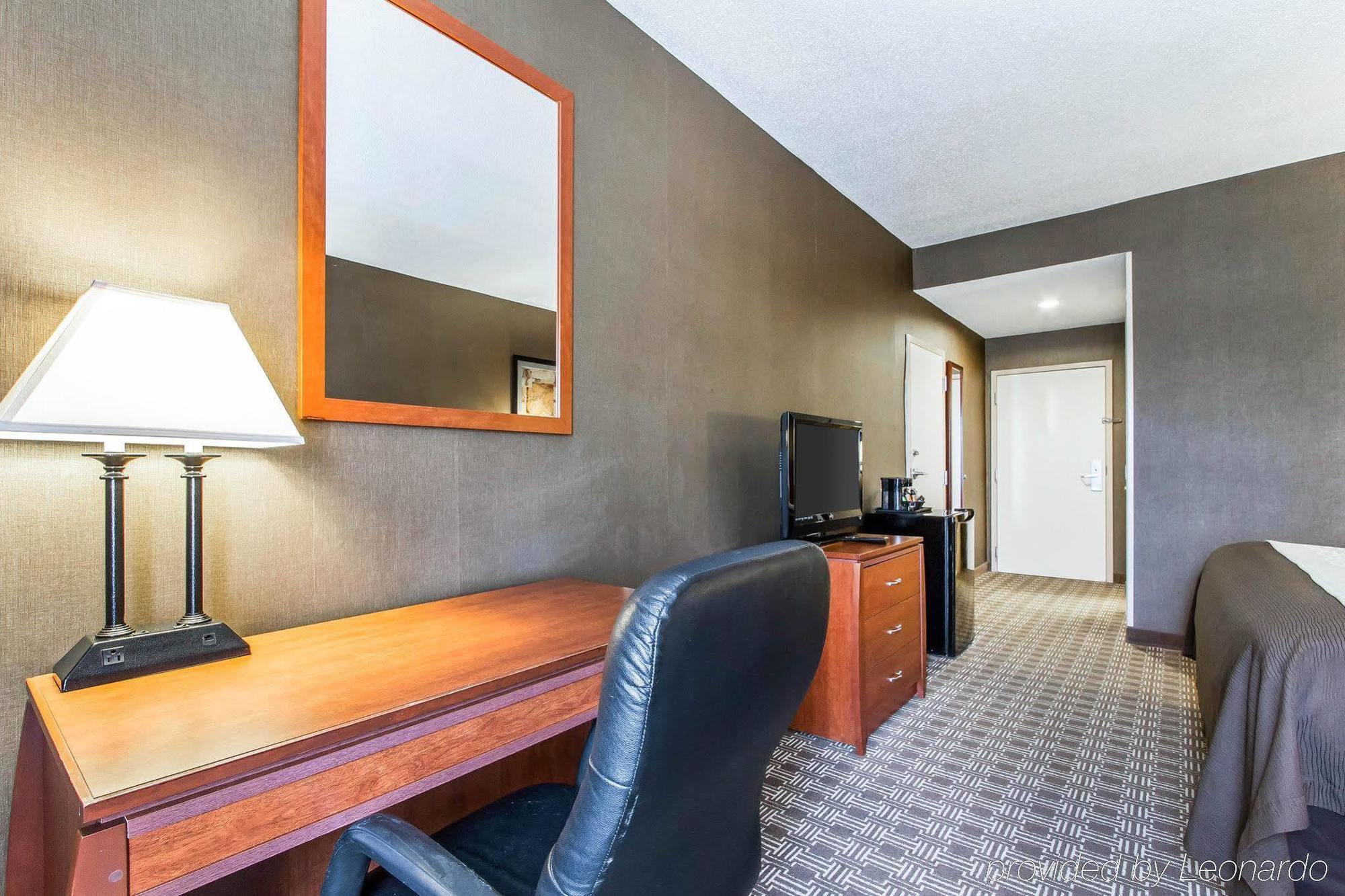 Quality Inn & Suites Benton - Draffenville Εξωτερικό φωτογραφία